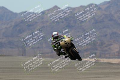 media/May-15-2022-SoCal Trackdays (Sun) [[33a09aef31]]/Turn 9 (11am)/